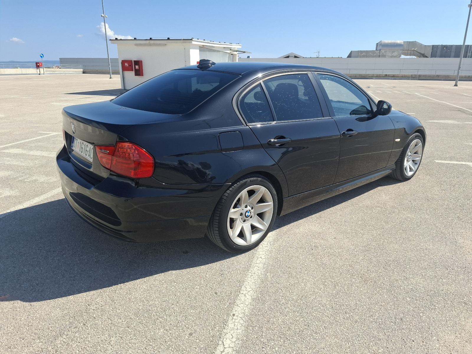 BMW 318D LCI 02.mj reg. TOP STANJE, fotografija 7