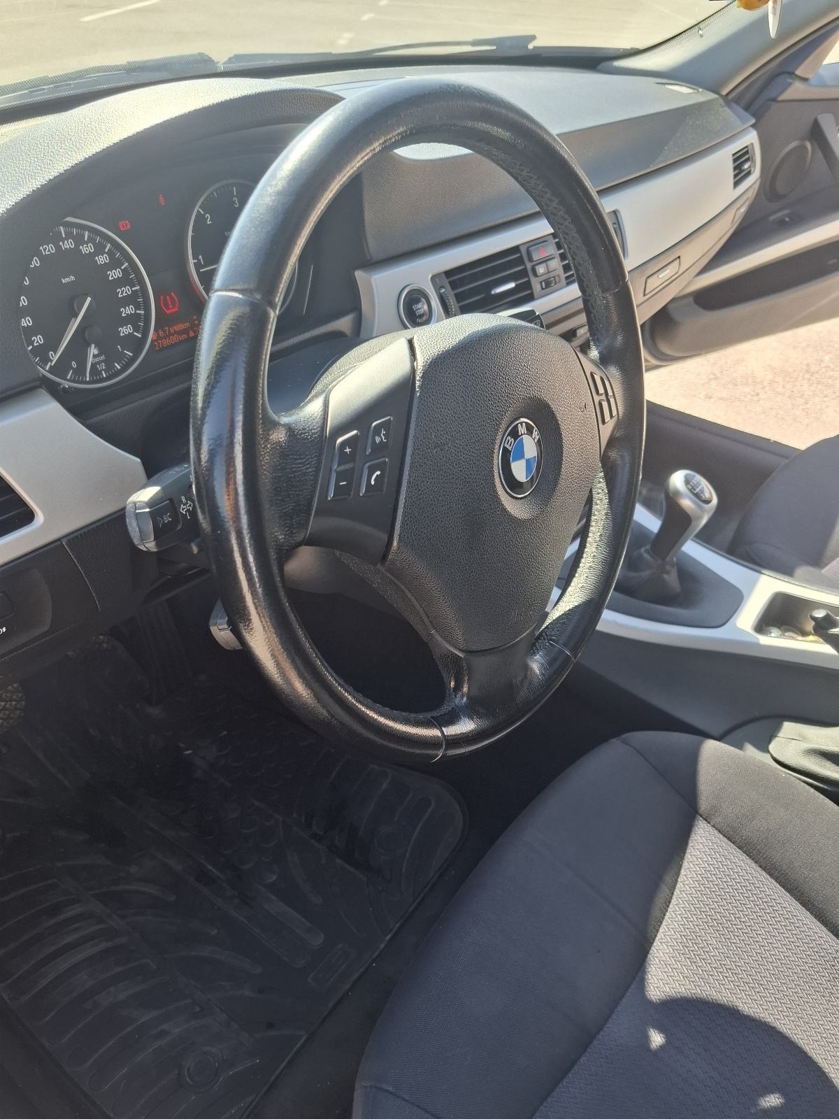 BMW 318D LCI 02.mj reg. TOP STANJE, fotografija 13