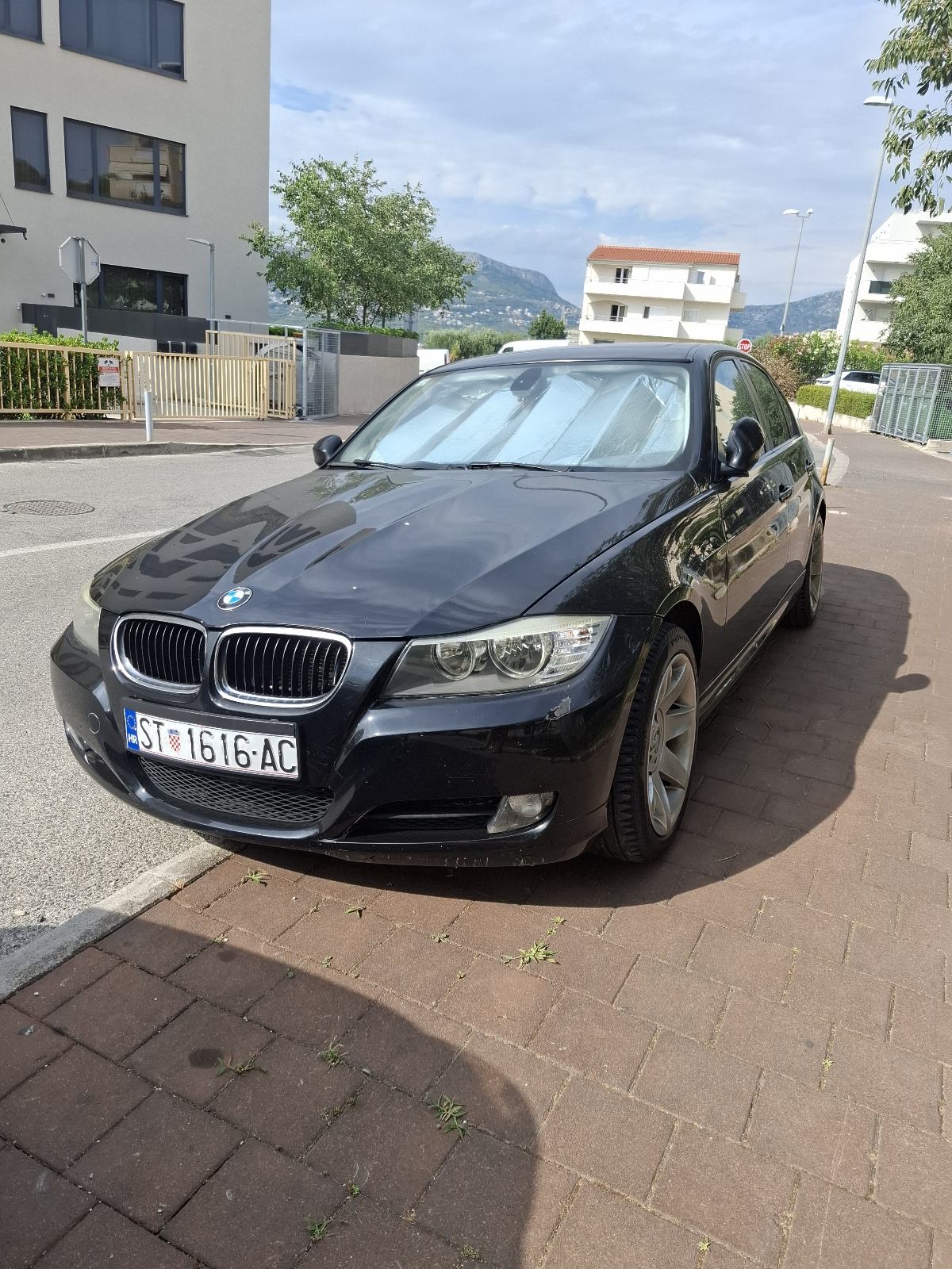 BMW 318D LCI 02.mj reg. TOP STANJE, fotografija 1