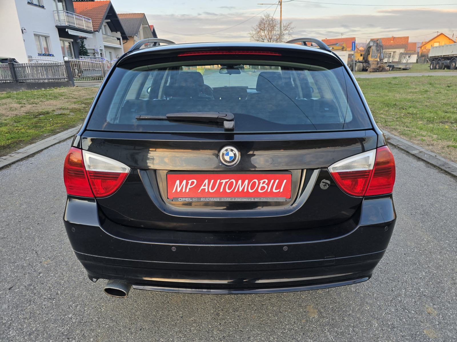 BMW 318d-2009gd.md-CLIMATRONIC-xenon,alu,6brzina,senzori,KARTICE, fotografija 7