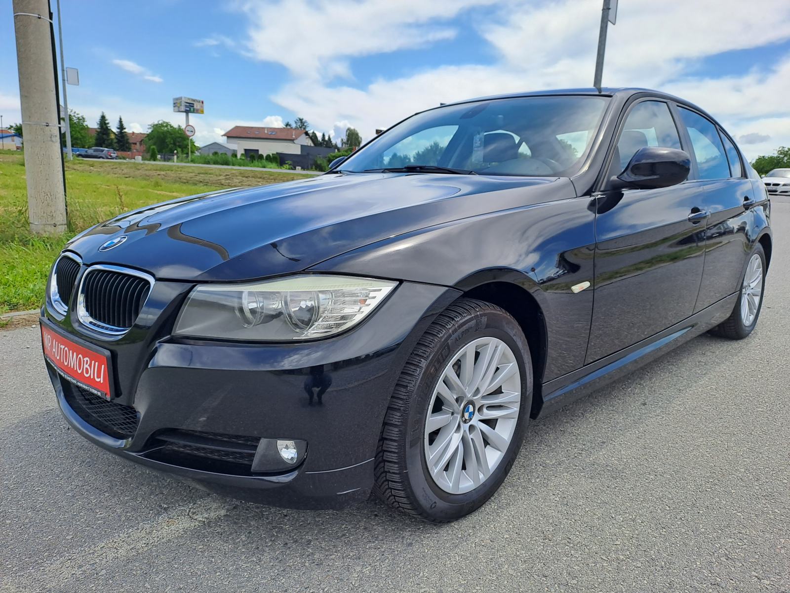 BMW 318d-2012gd.md-CLIMATRONIC-euro kuka,senzori,alu,M-optik,KARTICE, fotografija 2