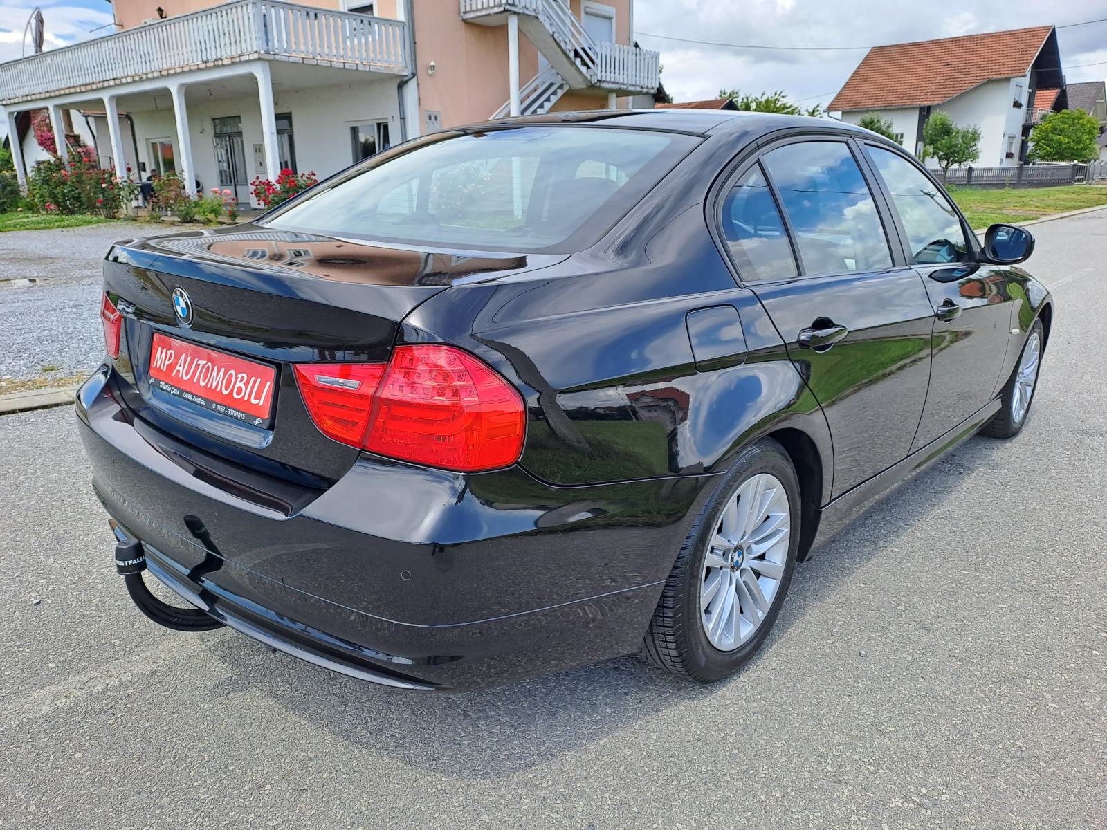 BMW 318d-2012gd.md-CLIMATRONIC-euro kuka,senzori,alu,M-optik,KARTICE, fotografija 7