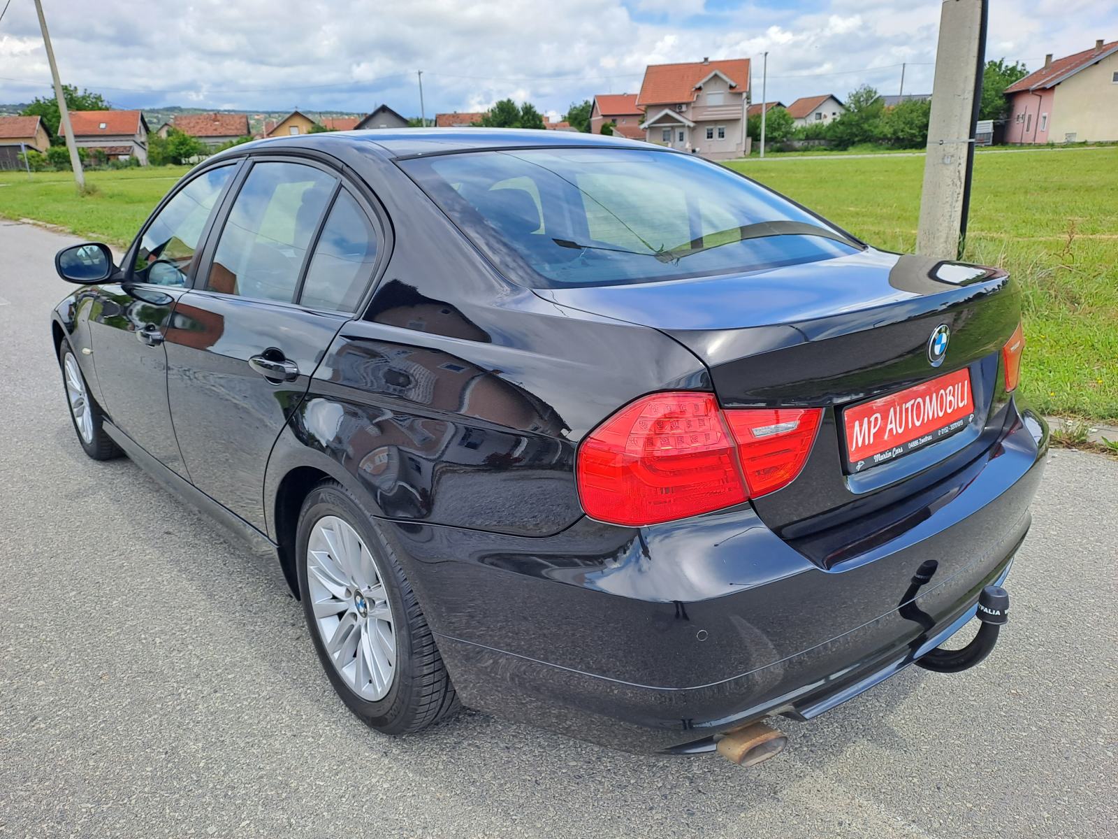 BMW 318d-2012gd.md-CLIMATRONIC-euro kuka,senzori,alu,M-optik,KARTICE, fotografija 10
