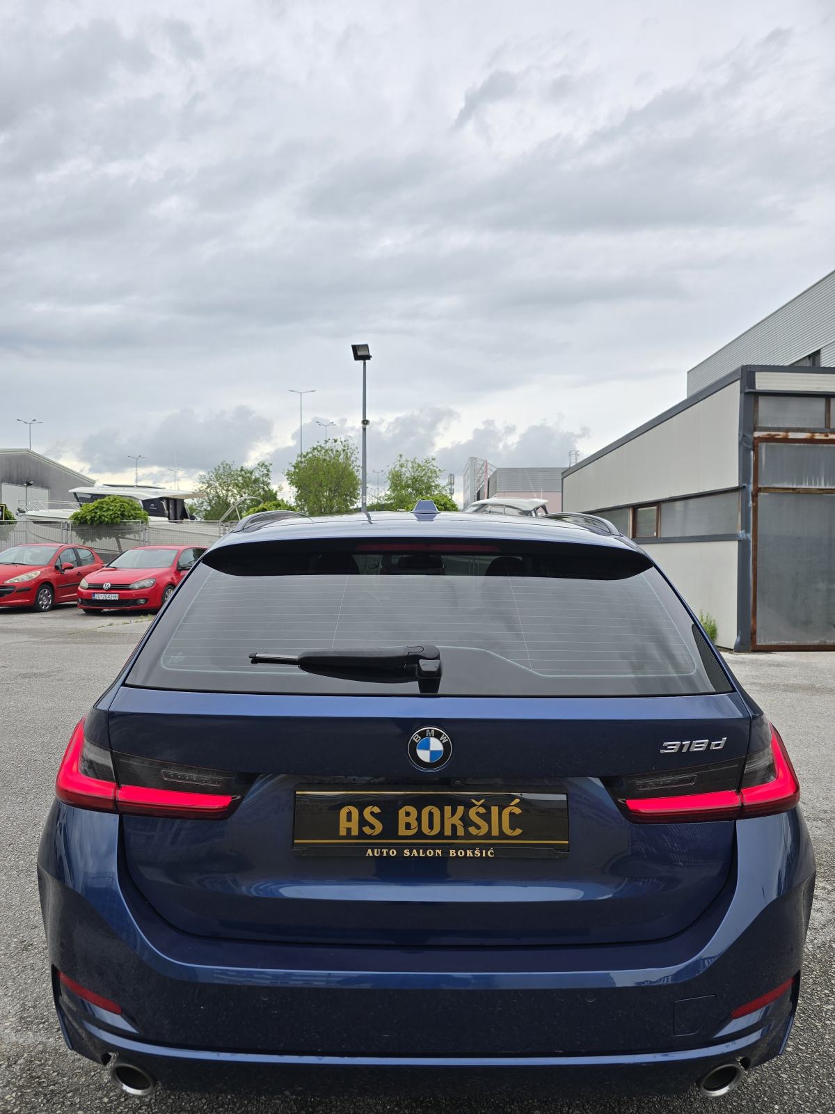 BMW 318D * FACELIFT MODEL * AUTOMATIK * ODLIČNO STANJE * BEZ ULAGANJA*, pogled izvana - slika 5