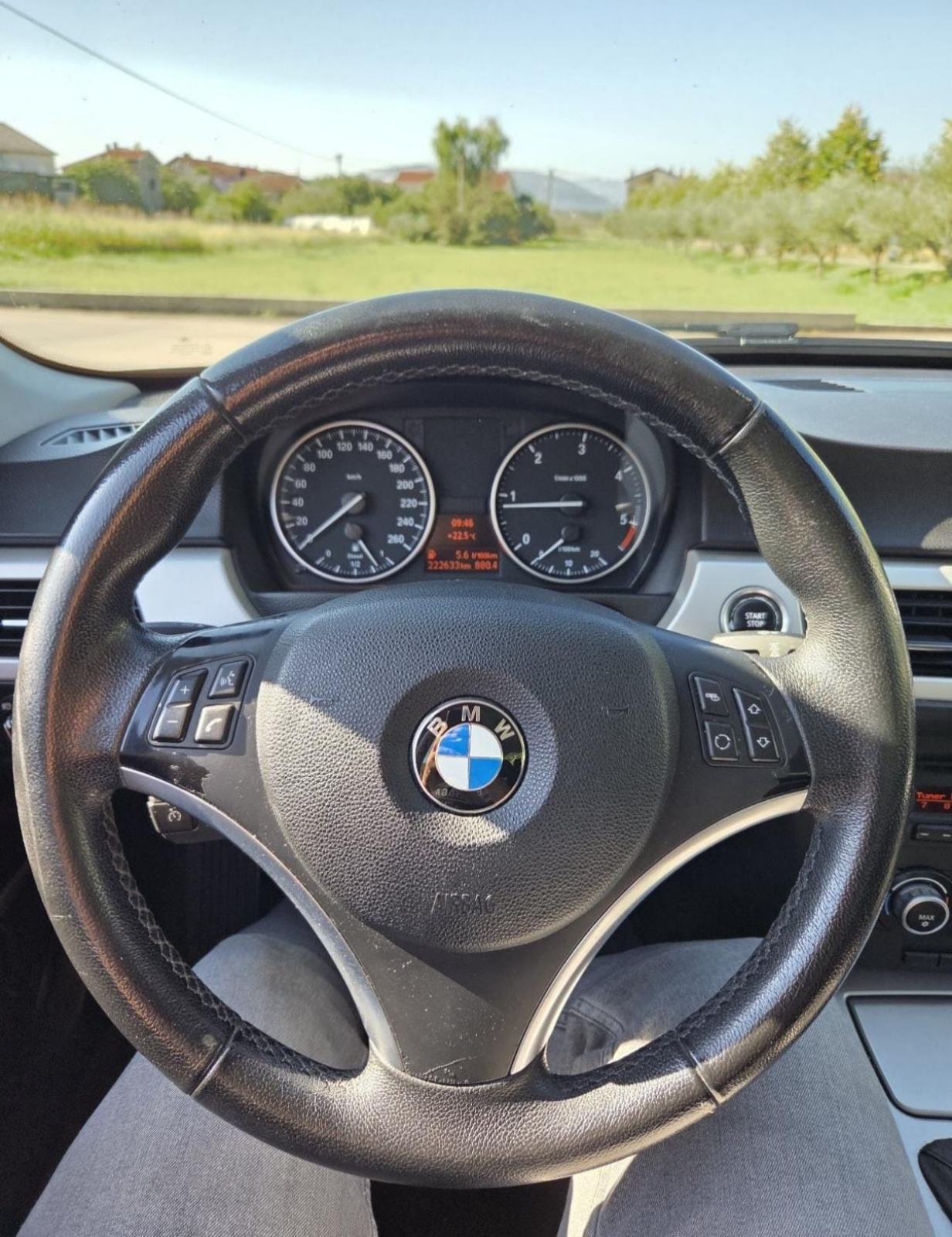 BMW 318d•Led•Klima•Senzori•Grijanje sjedala•Veliki servis, fotografija 6