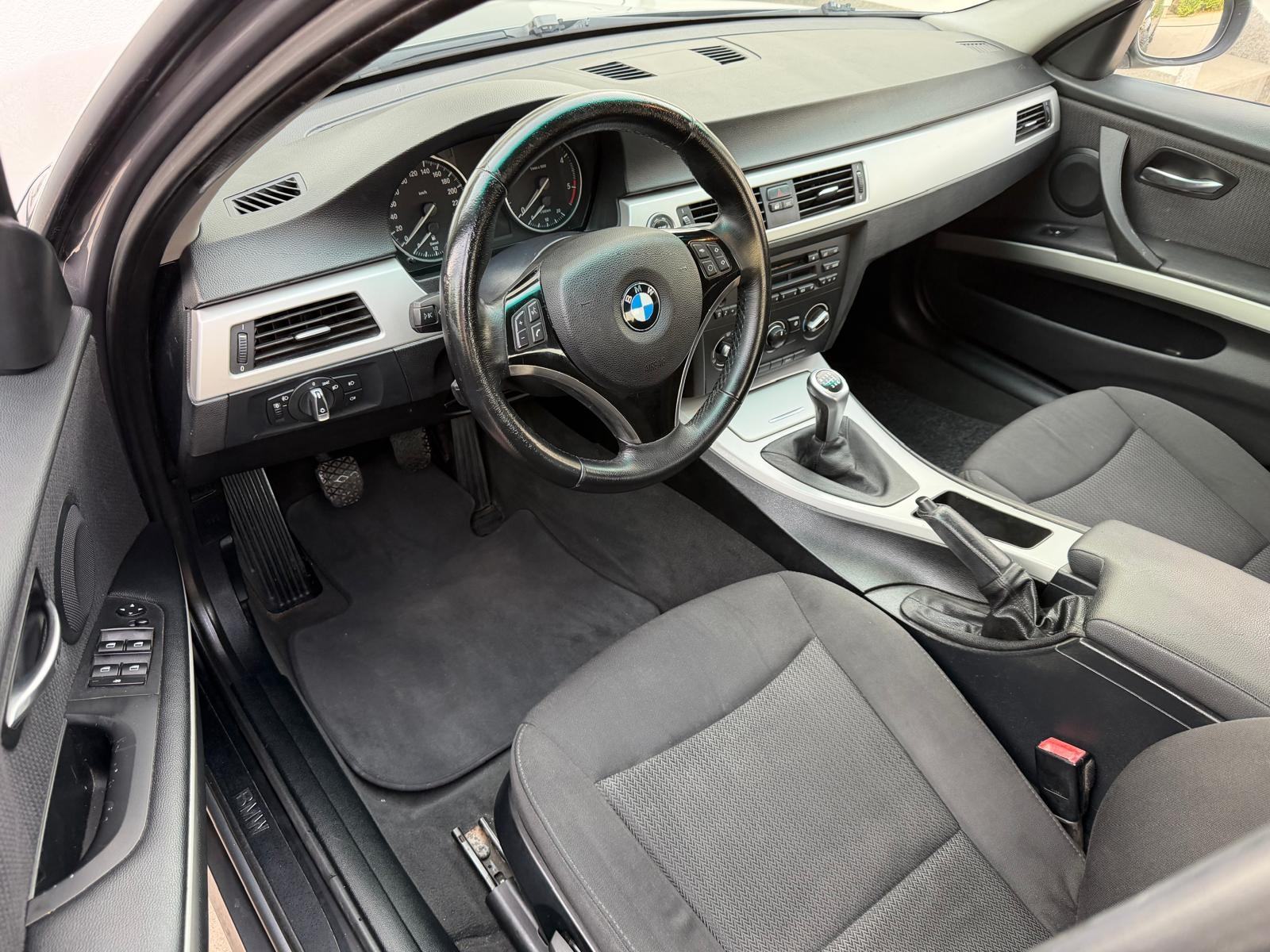 BMW 318d, REGISTR 02/2027,ALU FELGE,KLIMA,MF VOLAN,TOP STANJE, fotografija 8