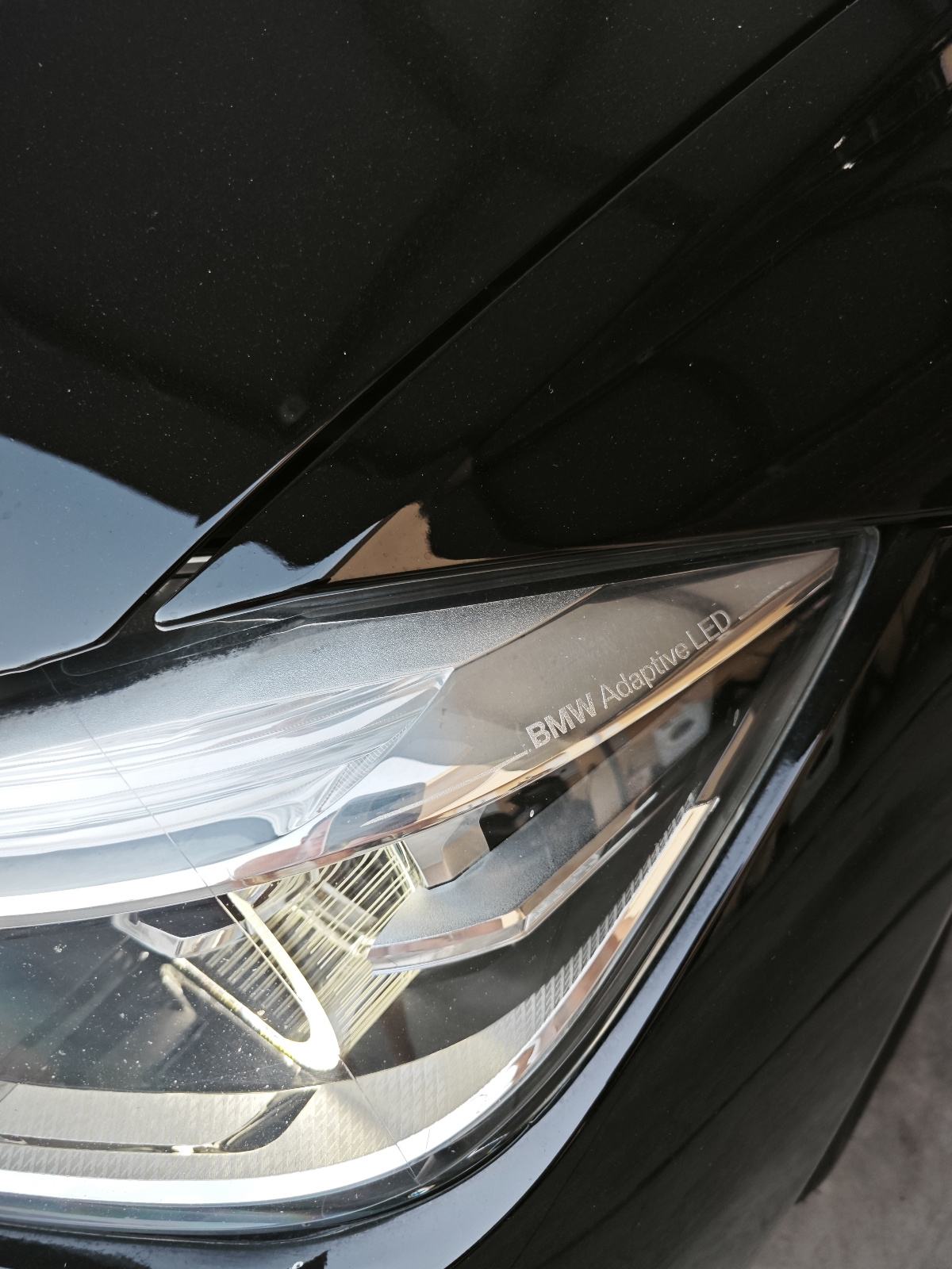 BMW 318d LCI | HUD | Harman Kardon | Adaptivni LED | Ovlašteni servisi, fotografija 19