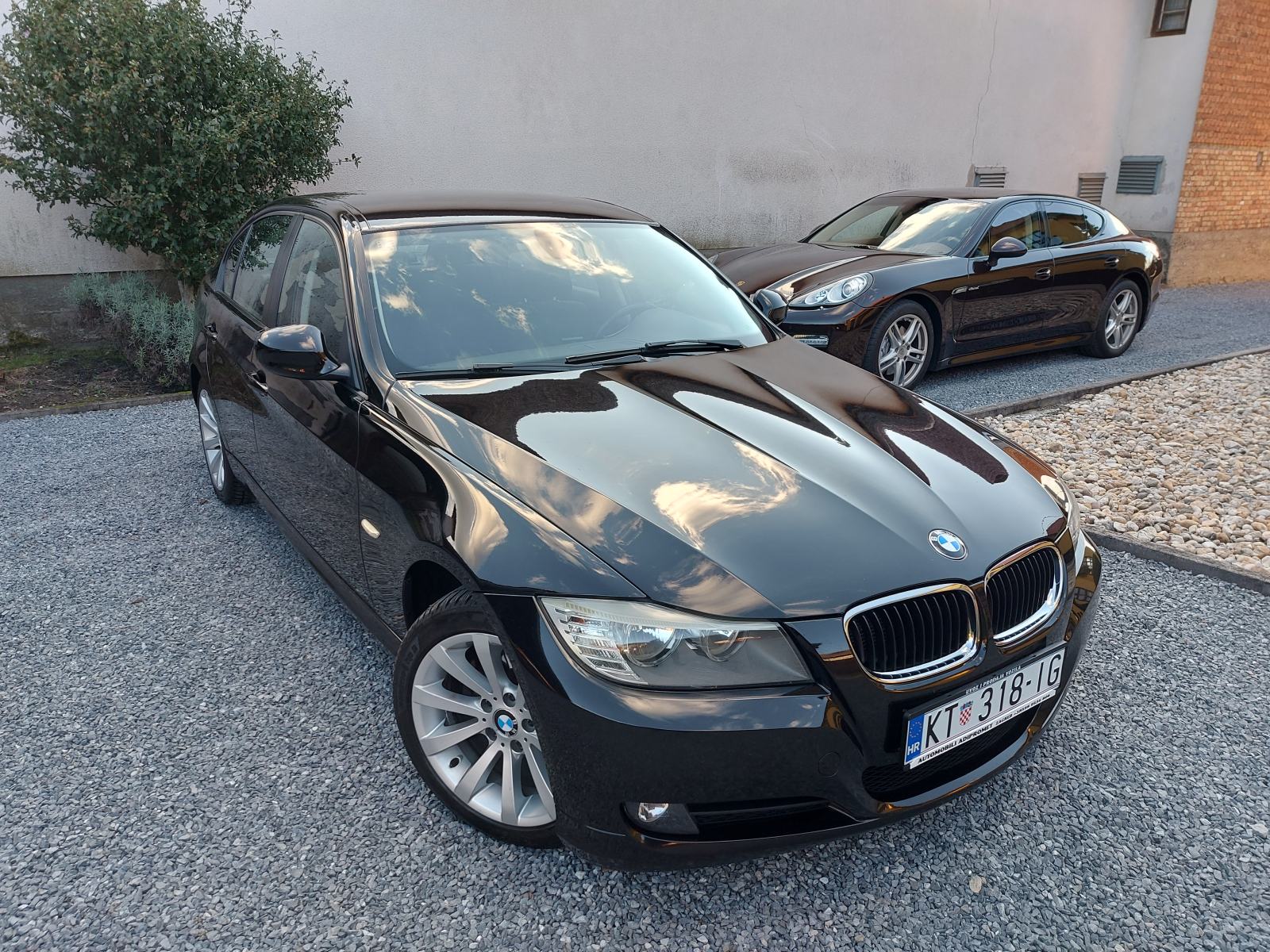 BMW 318d Registriran do 7.8.2027., fotografija 9