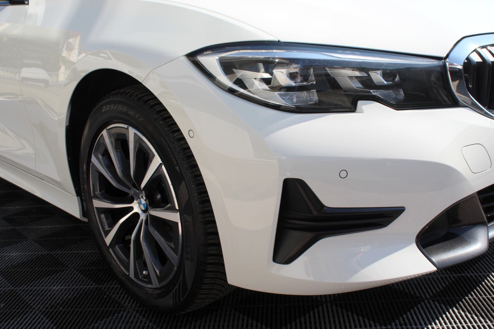 BMW 318d, SPORT, LED, NAVIGACIJA, KOŽA, ALU 17, VIRTUAL, GARANCIJA., fotografija 17