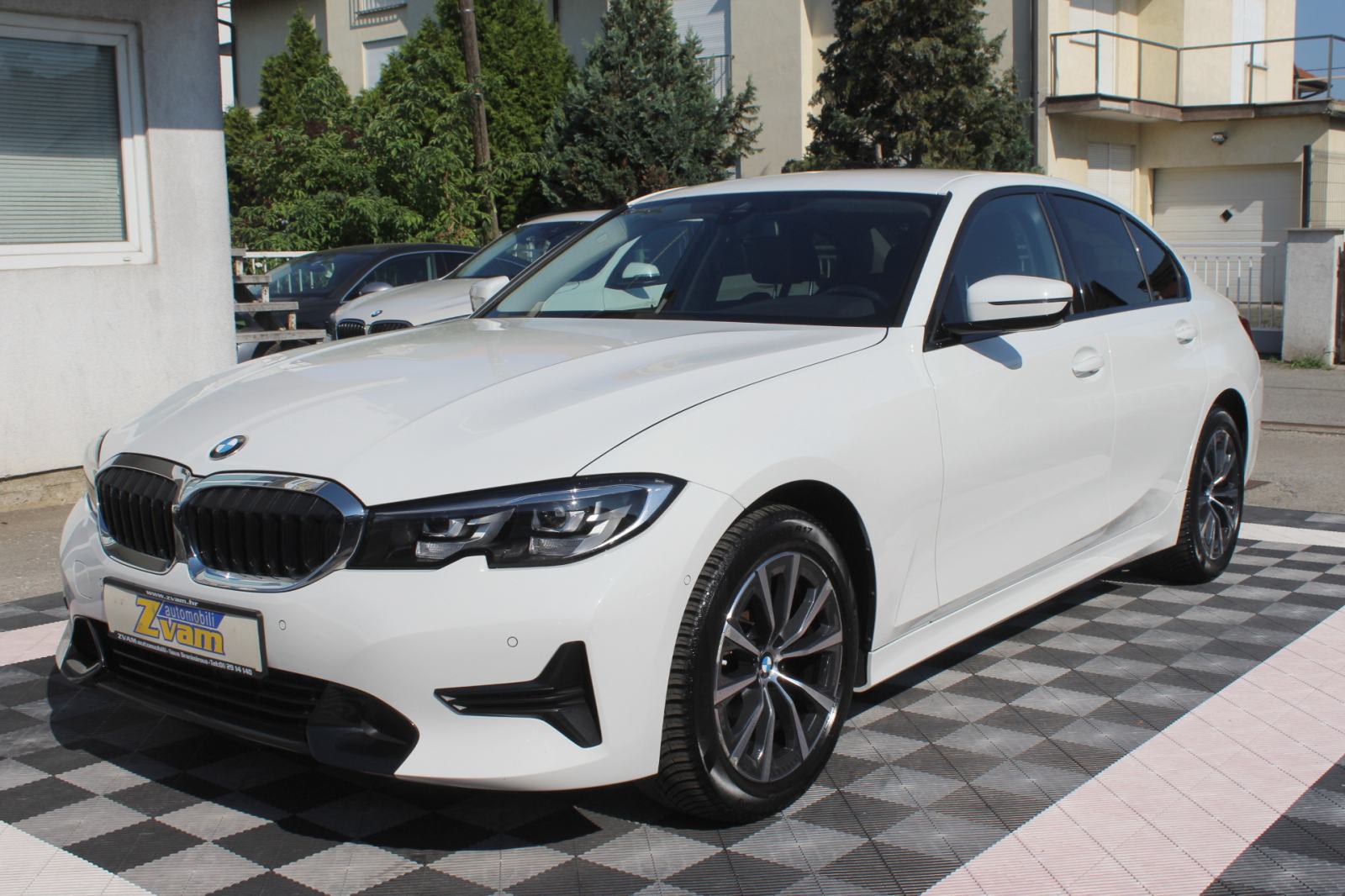 BMW 318d, SPORT, LED, NAVIGACIJA, KOŽA, ALU 17, VIRTUAL, GARANCIJA., pogled izvana - slika 3