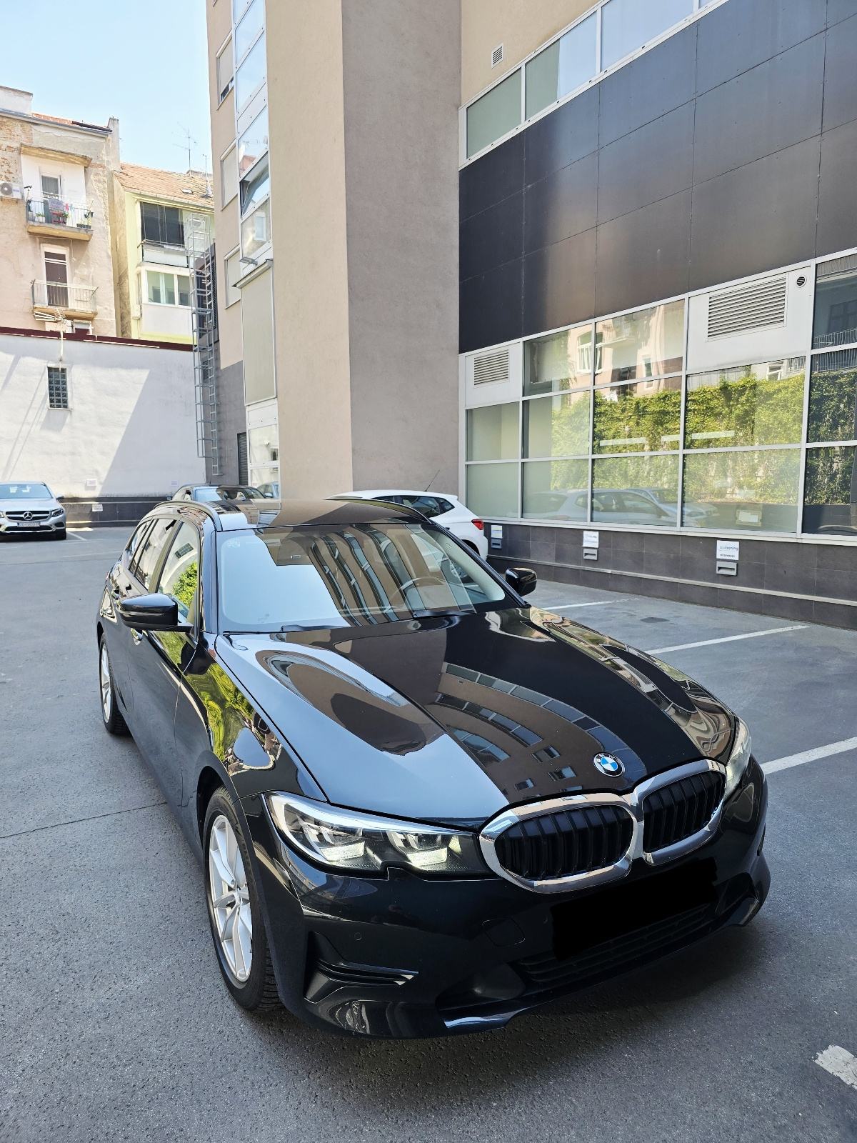 Bmw 318d Touring, automatik, 03/2022, fotografija 3