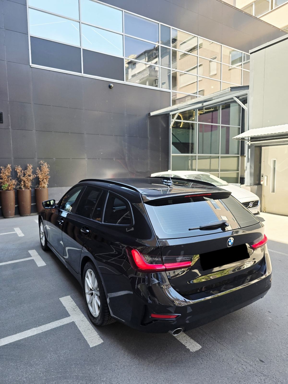Bmw 318d Touring, automatik, 03/2022, fotografija 8