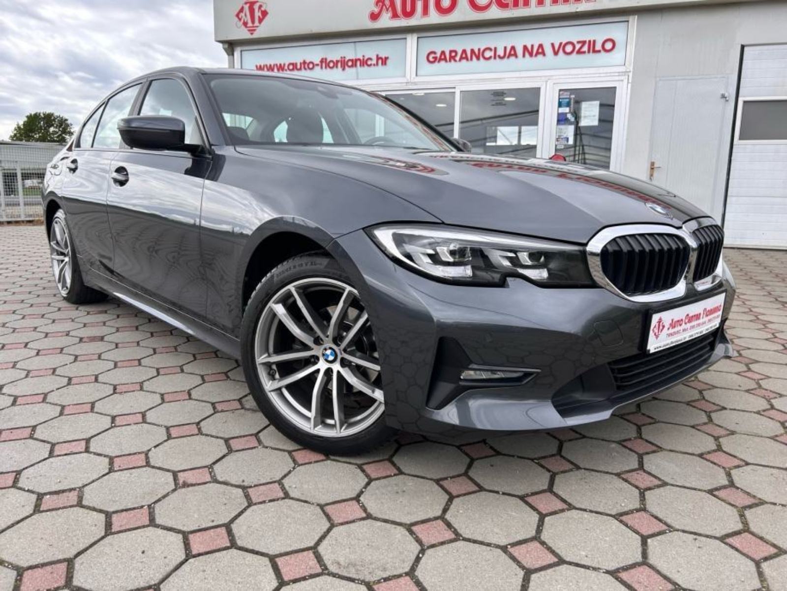 BMW 318i 2022.,VIRTUAL NAVI, SERVISNA, LED, FRONT ASSIST, ALU, pogled izvana - slika 1