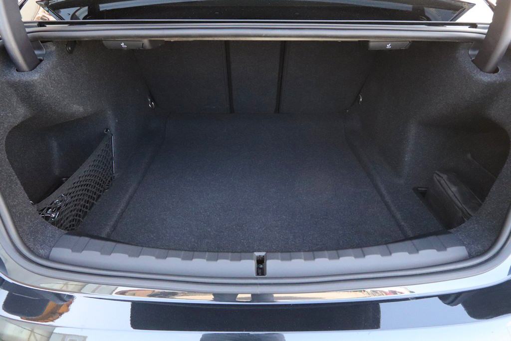 -AKCIJA- BMW 320 D G20 xDrive M-Sportpaket Shadow VIRTUAL -Full LED-, fotografija 12
