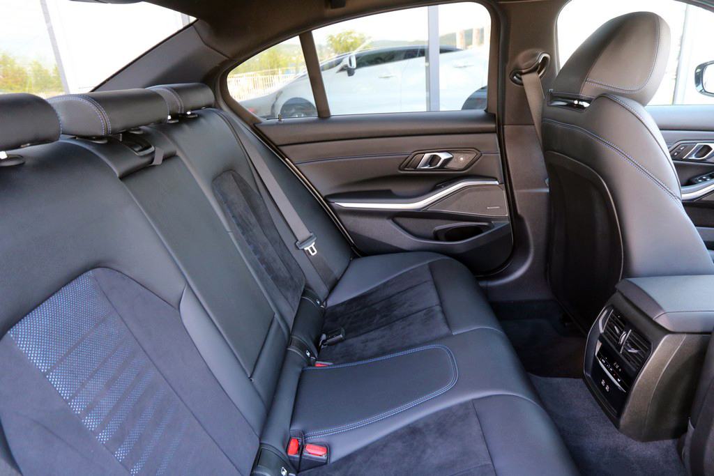 BMW 320 D G20 xDrive M-Sportpaket Shadow Line VIRTUAL -Full LED-190 KS, fotografija 8