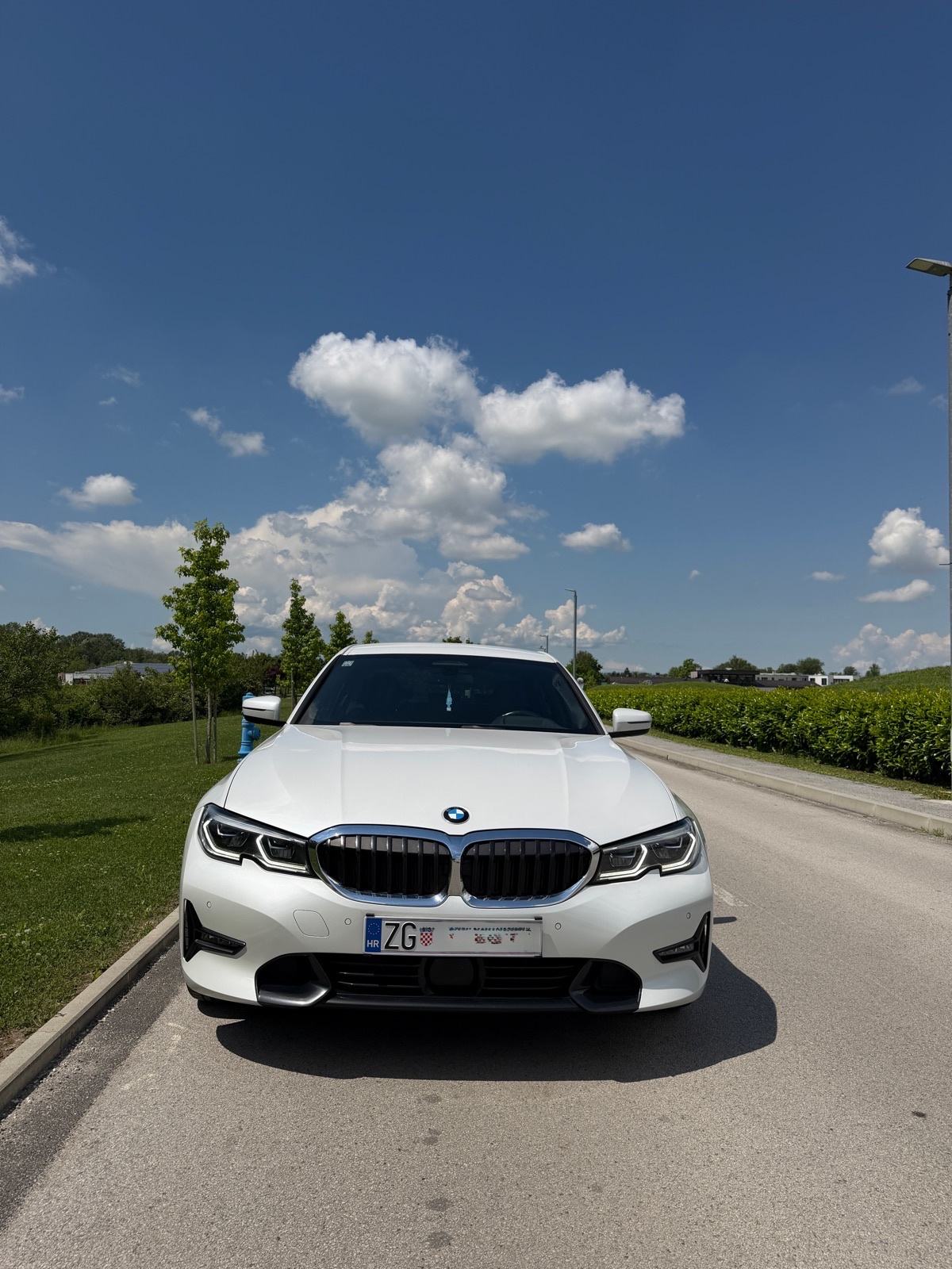 BMW 320 d-SportLine,M sport, Laser…, pogled izvana - slika 1