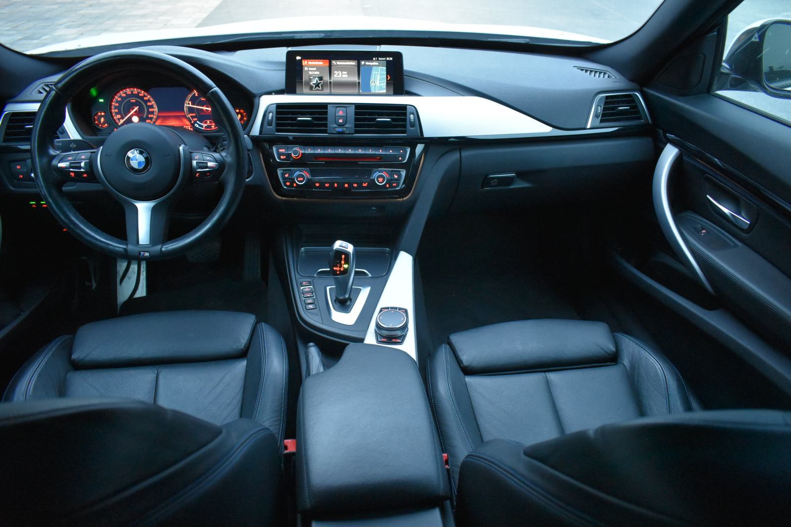 BMW 320 GT xDrive M model, automatic, odlično održavan, HR vozilo, fotografija 9