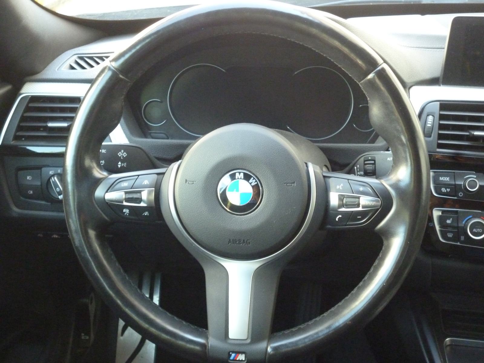 BMW 320 GT xDrive M model, automatic, odlično održavan, HR vozilo, fotografija 12