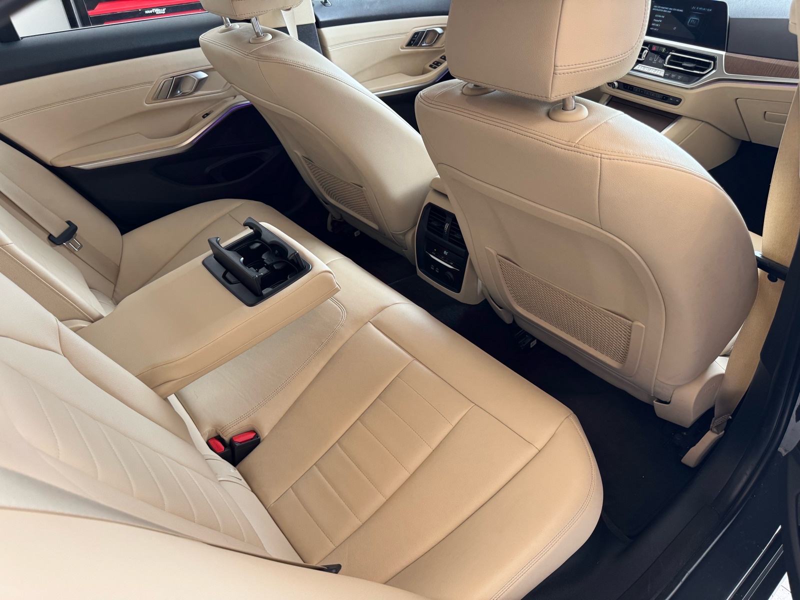 BMW 320d Aut. Luxury Line 2019.; Navi; Koža; Kamera; Reg do 10/26, fotografija 7