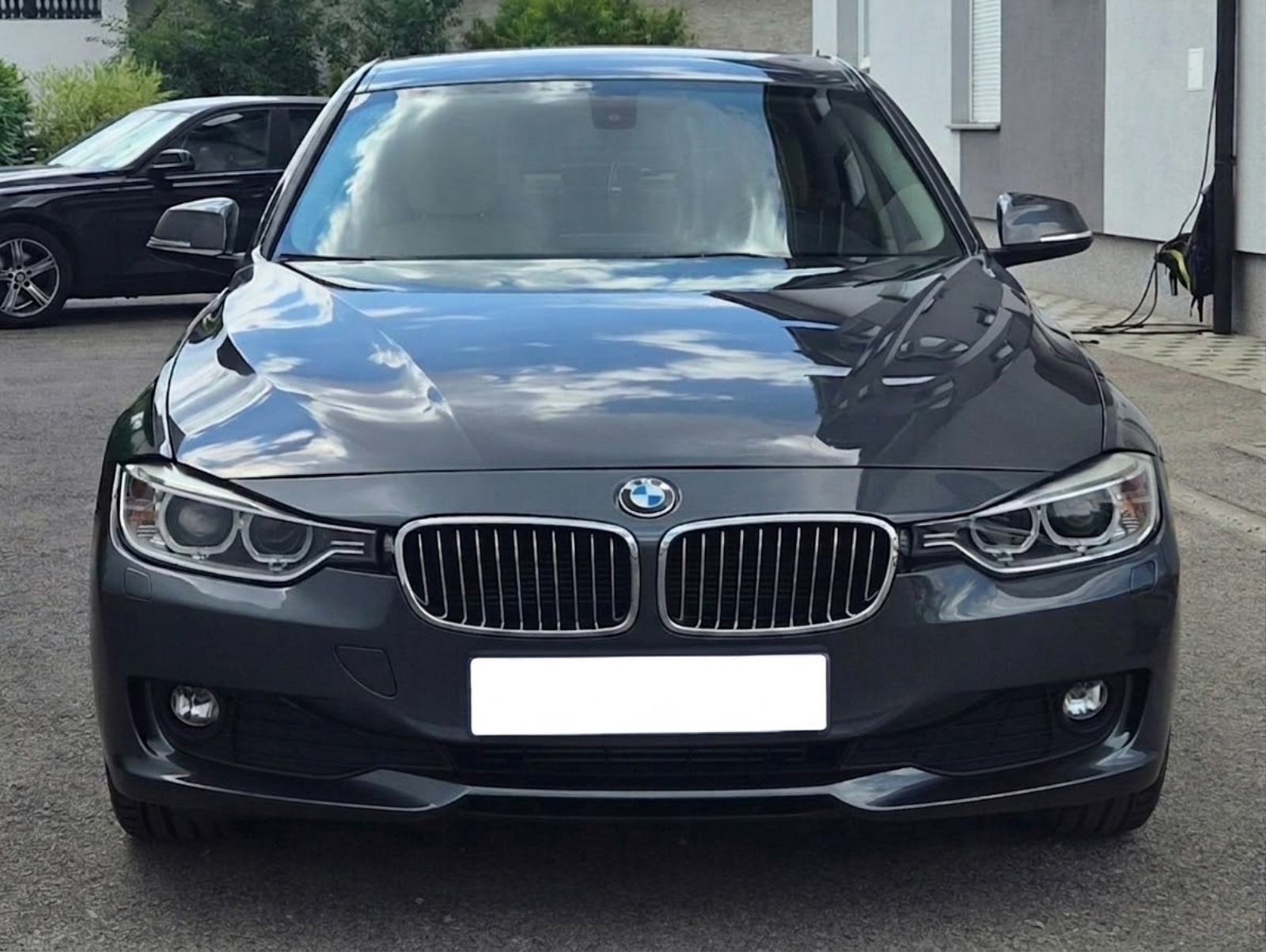 BMW 320d automatik * GARANCIJA NA KM * XENON * KOŽA * NAVI, fotografija 2