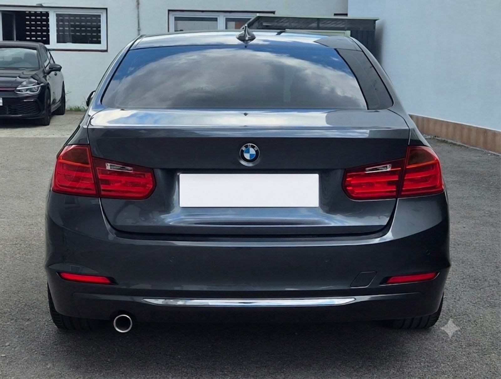 BMW 320d automatik * GARANCIJA NA KM * XENON * KOŽA * NAVI, fotografija 5