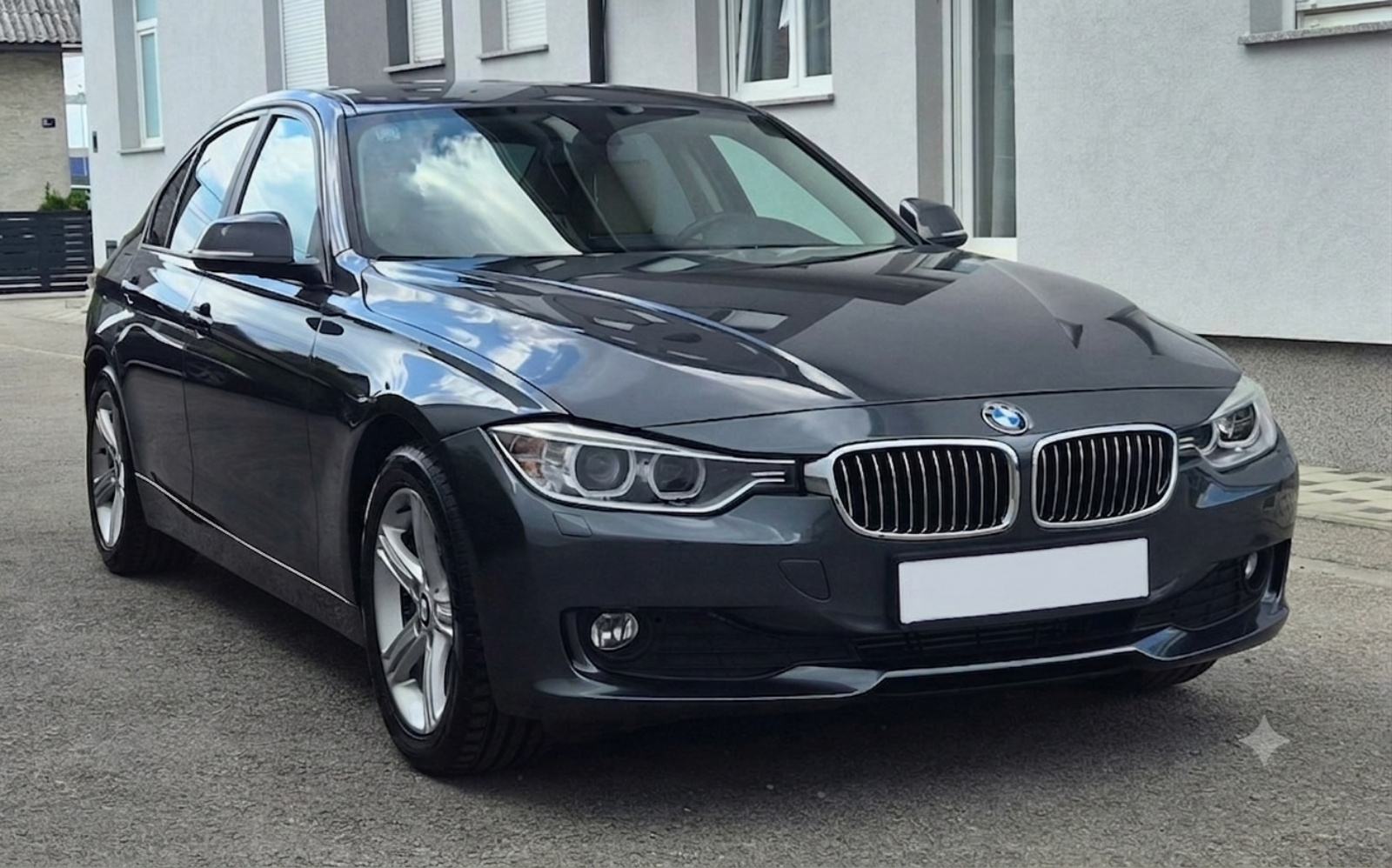 BMW 320d automatik * GARANCIJA NA KM * XENON * KOŽA * NAVI, fotografija 3