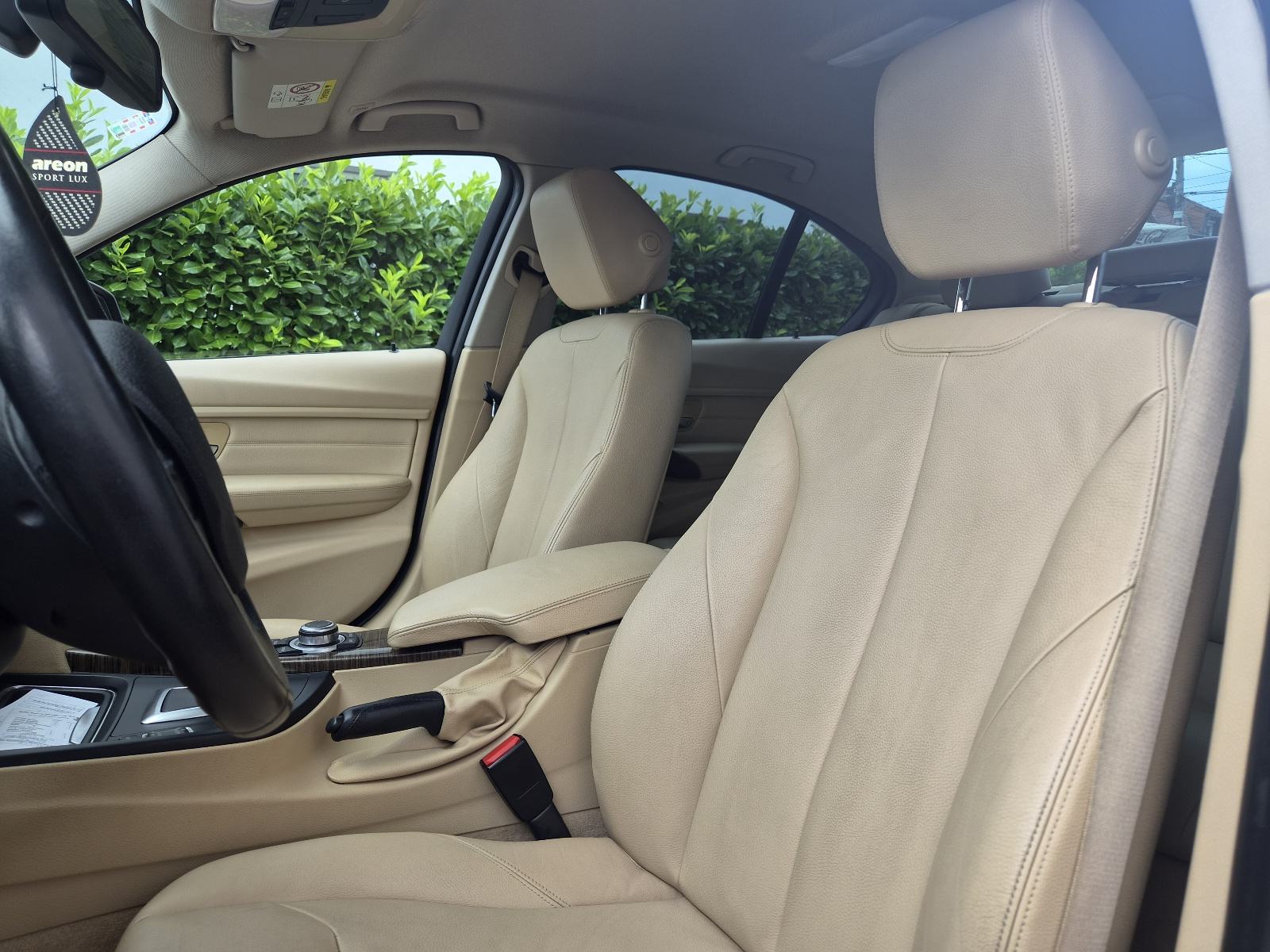 BMW 320d automatik * GARANCIJA NA KM * XENON * KOŽA * NAVI, fotografija 11