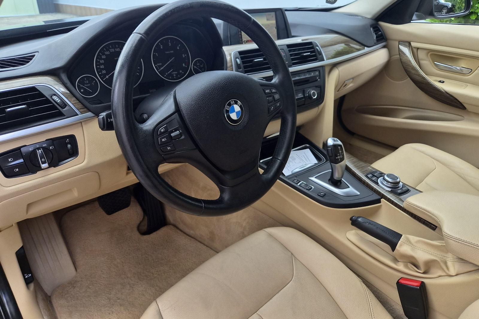 BMW 320d automatik * GARANCIJA NA KM * XENON * KOŽA * NAVI, fotografija 10