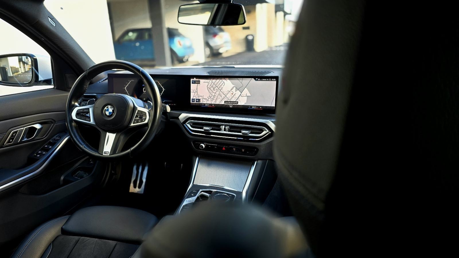 BMW 320D G21 LCi 140KW /M Paket /Garancija/Panorama/TOP Stanje/Zamjena, fotografija 17