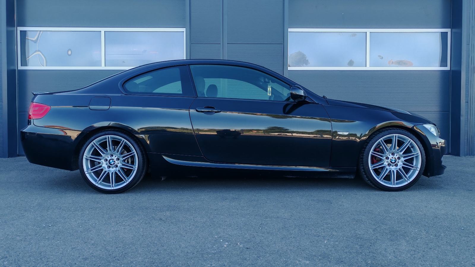 BMW 320d ****M PAKET ORIGINAL****, fotografija 2