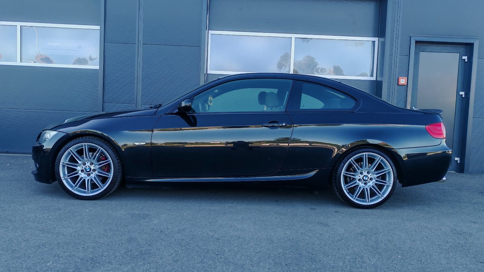 BMW 320d ****M PAKET ORIGINAL****, fotografija 8