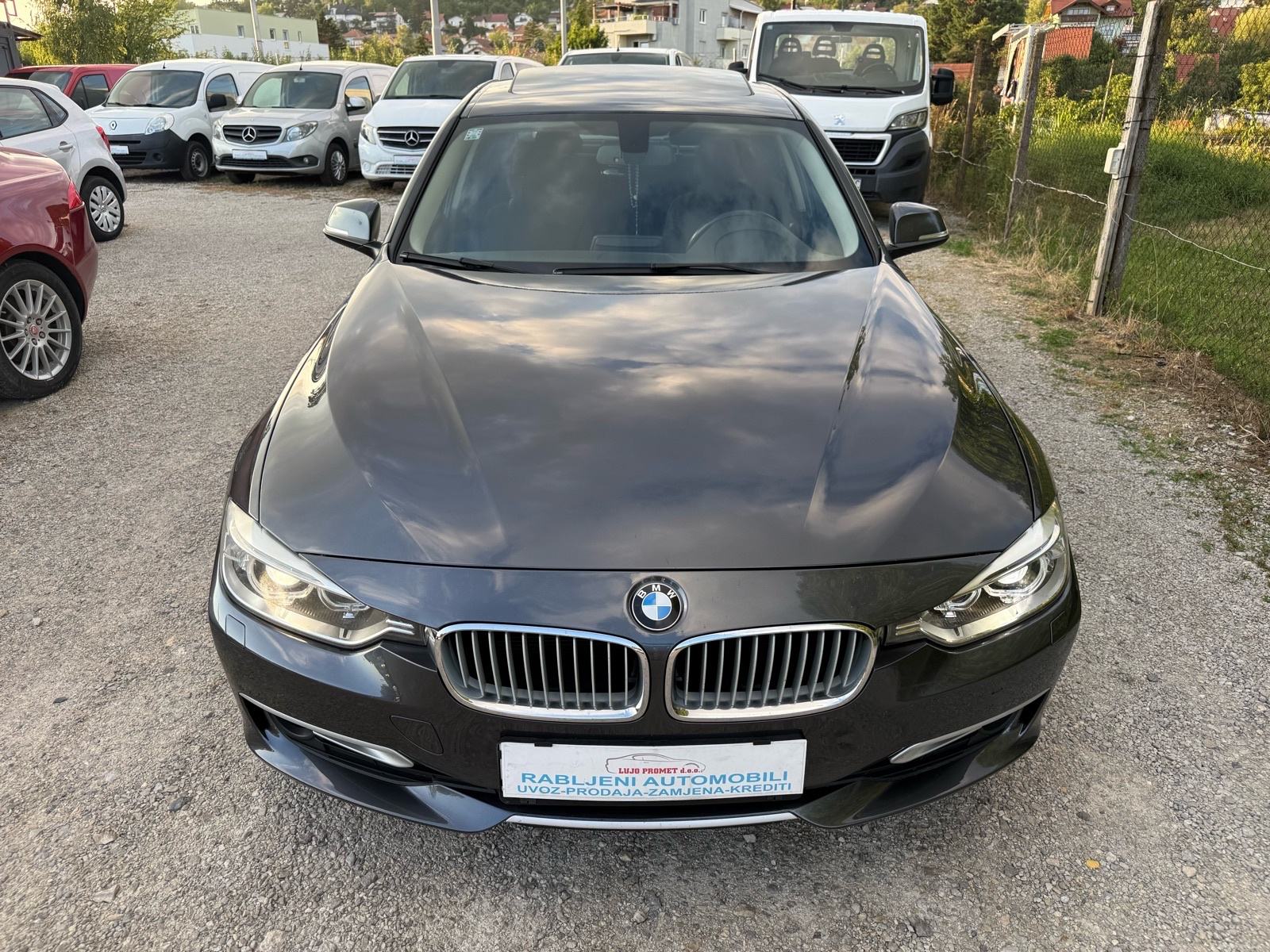 BMW 320d Modern Line-LED-NAVI-TEMP-ALU-PANO-REG 9/26, pogled izvana - slika 2