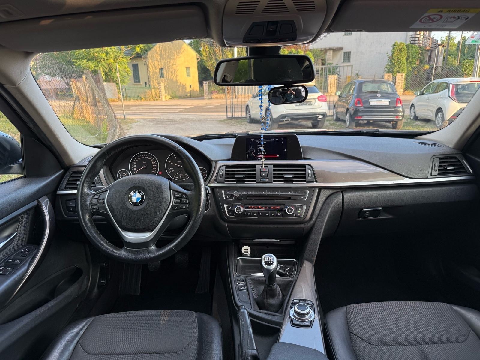 BMW 320d Modern Line-LED-NAVI-TEMP-ALU-PANO-REG 9/26, fotografija 15
