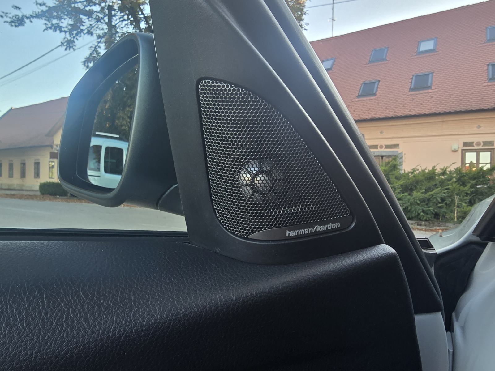 BMW 320d Sportline, fotografija 15
