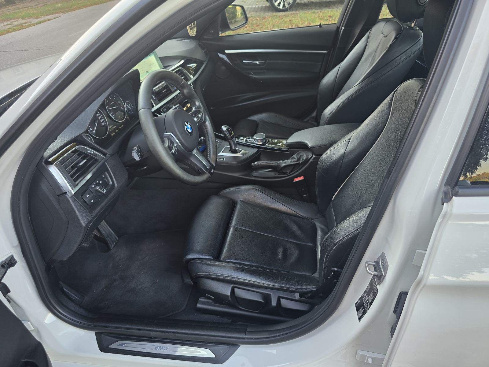 BMW 320d Sportline, fotografija 16