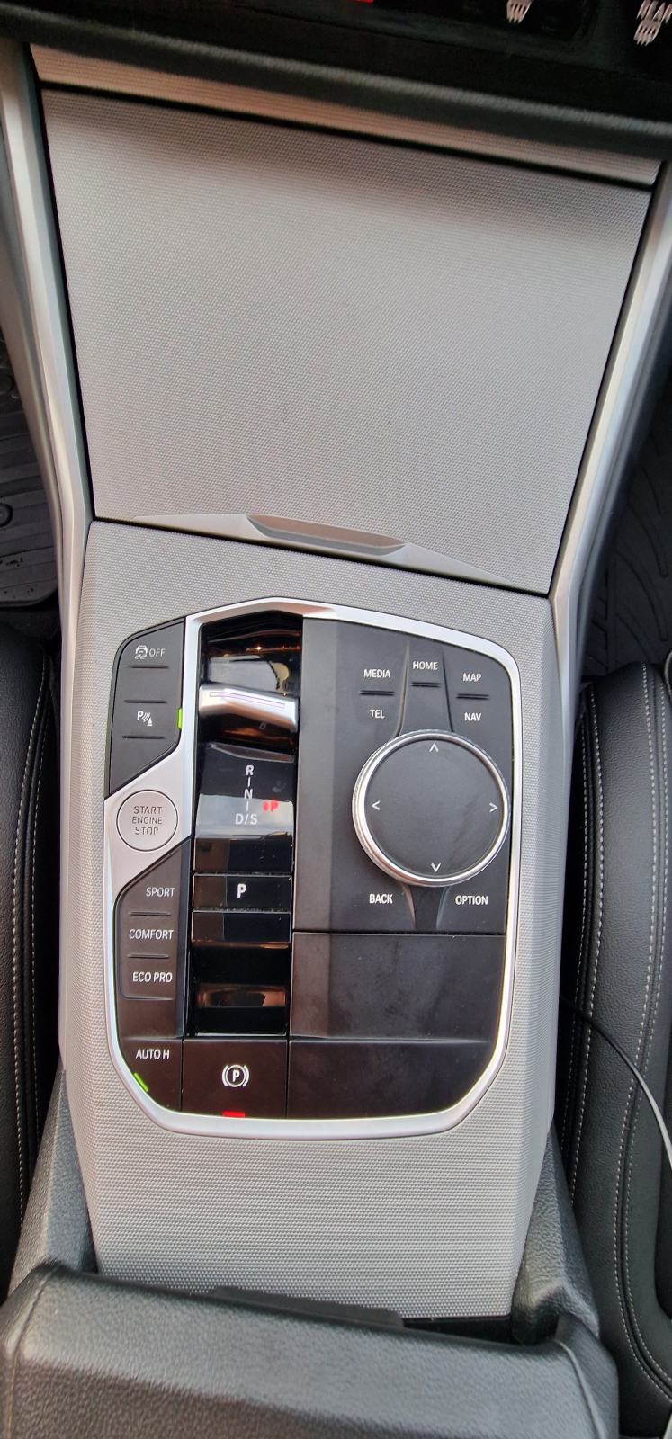 BMW 320d Touring Shadowline Sport 2023, fotografija 12