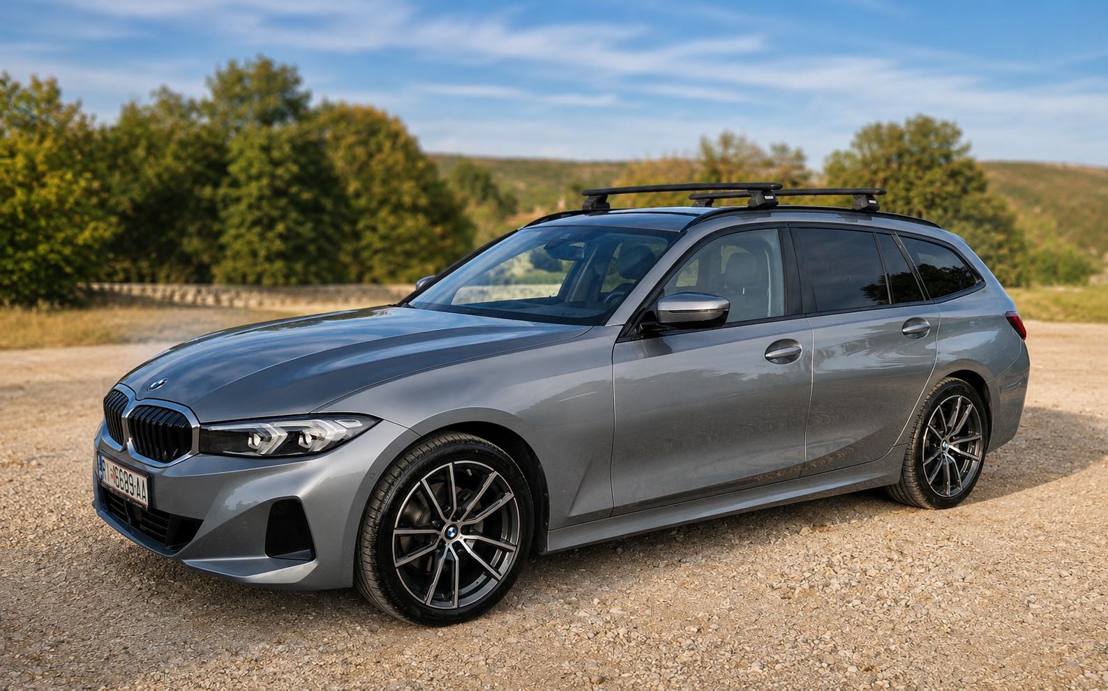 BMW 320d Touring Shadowline Sport 2023, fotografija 6