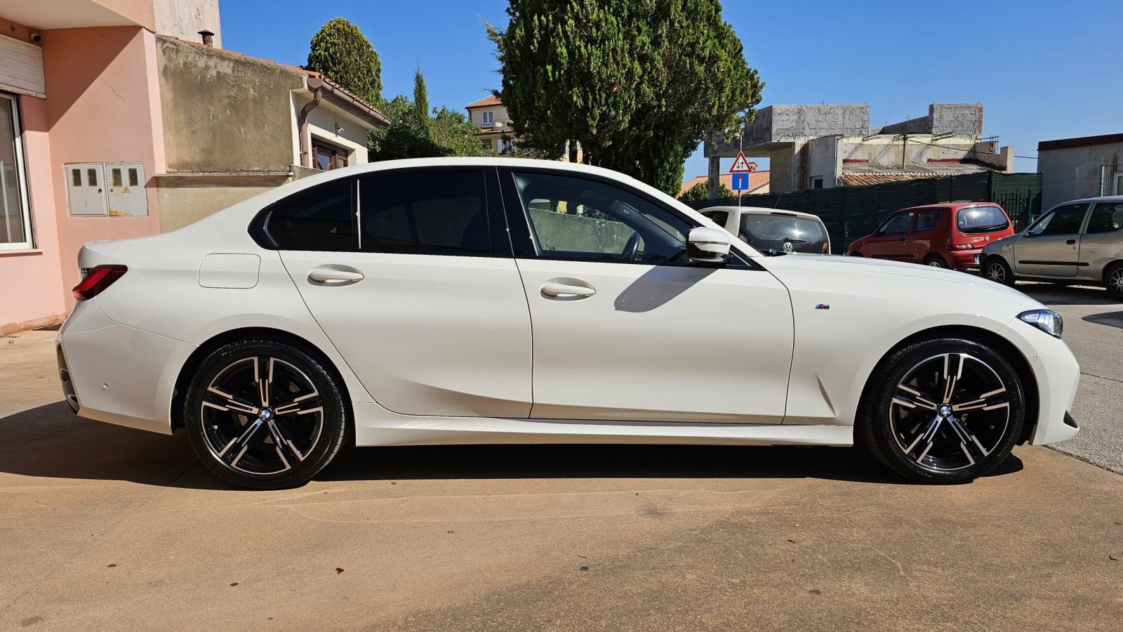 BMW 320D X-DRIVE 2024 M-SPORT LCI SERVISNA JAMSTVO, fotografija 4
