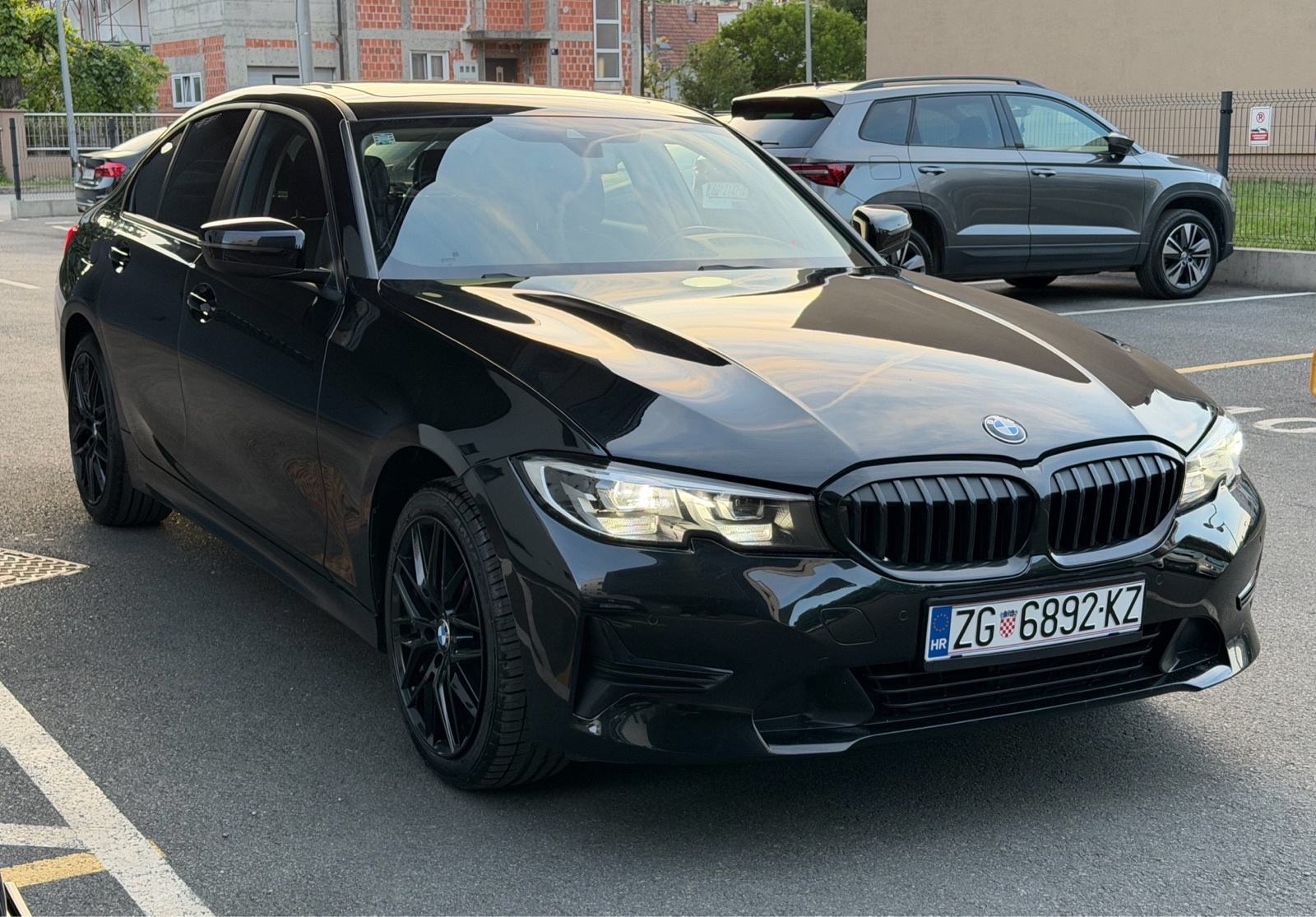 BMW 320i M G20 Shadowline sa Šiberom, pogled izvana - slika 1