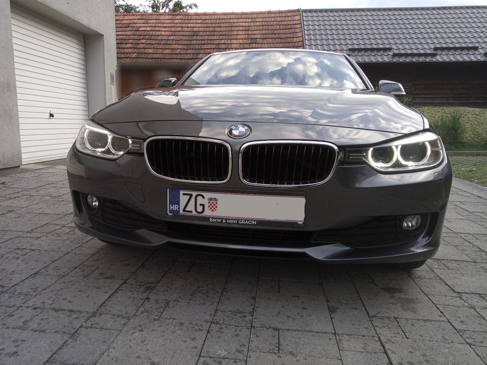 BMW 320xd automatik Xdrive IZVRSNO STANJE 185KS LED,NAVI,ALU,KOŽA,REG., fotografija 9