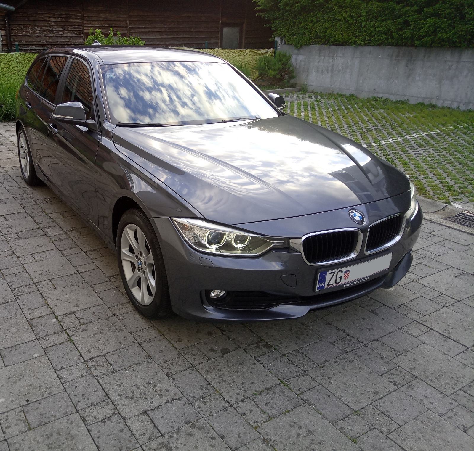 BMW 320xd automatik Xdrive IZVRSNO STANJE 185KS LED,NAVI,ALU,KOŽA,REG., fotografija 2