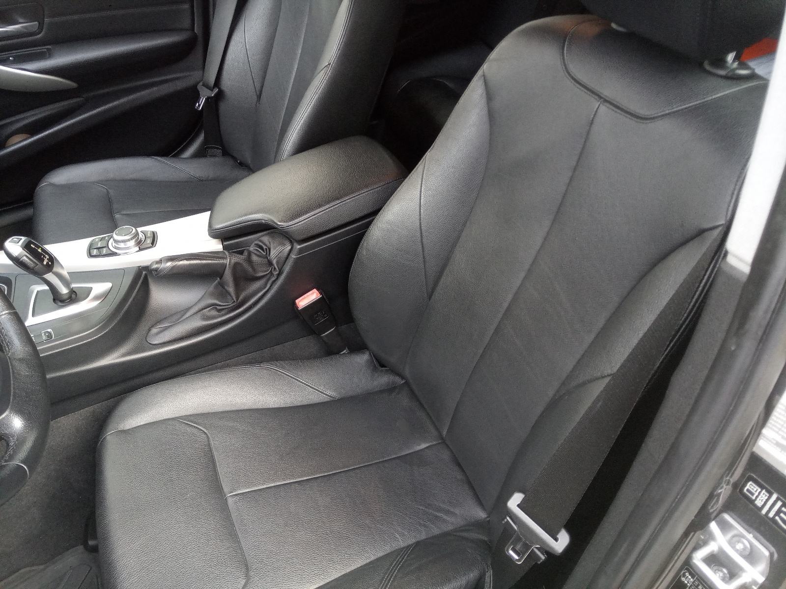 BMW 320xd automatik Xdrive IZVRSNO STANJE 185KS LED,NAVI,ALU,KOŽA,REG., fotografija 16