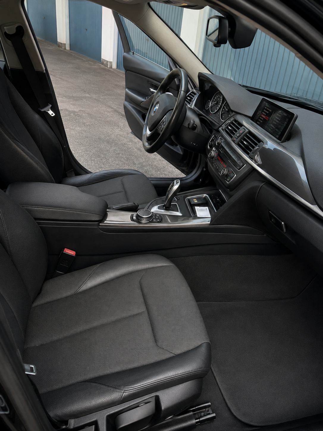 BMW 330D MODERN AUTOMATIK 2015 SERVISNA ODLIČAN POVOLJNO, fotografija 12