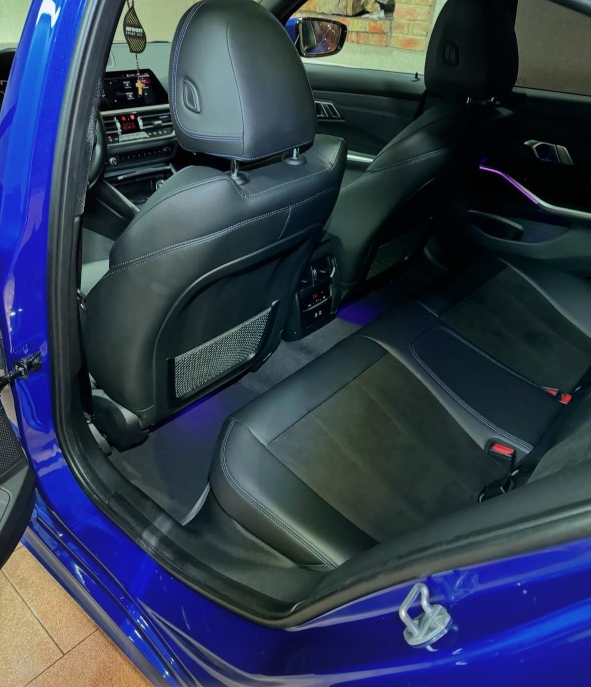 BMW 330e G20 M PAKET, 292KS, PORTIMAO BLUE, 2021, AUTOPILOT, fotografija 14