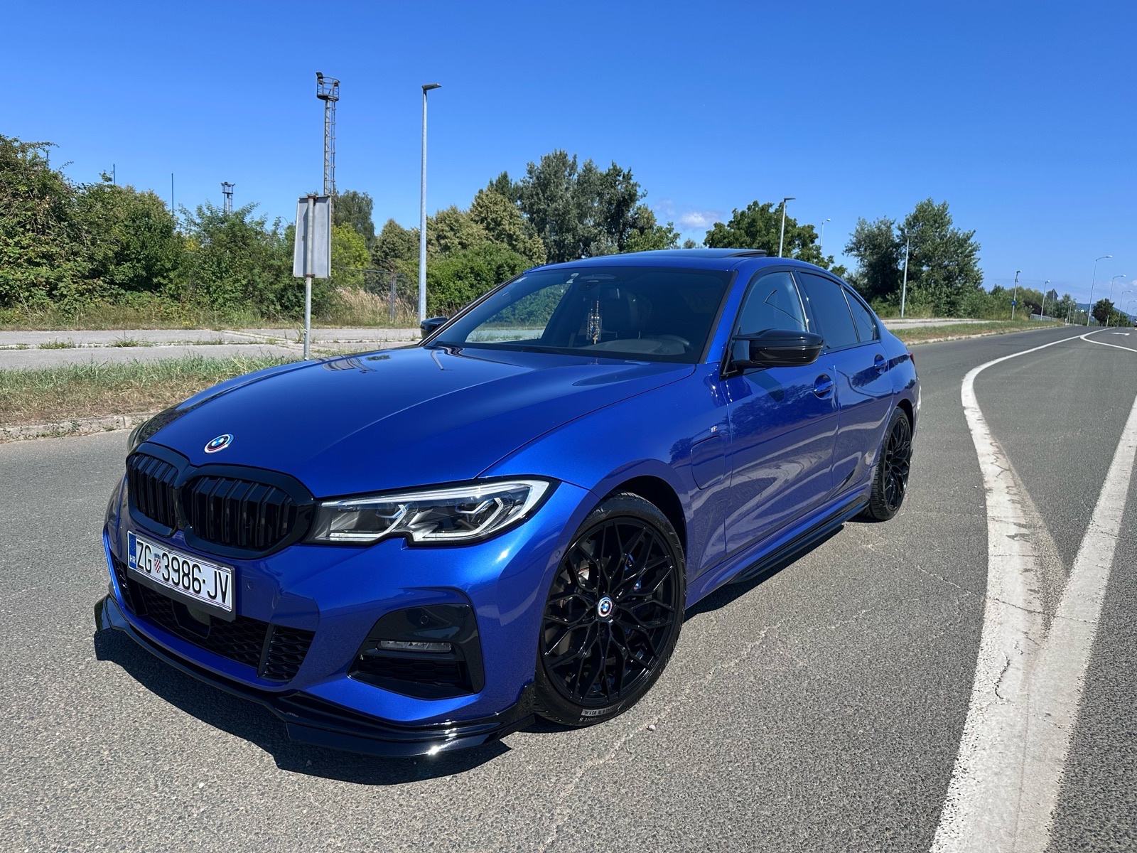 BMW 330e G20 M PAKET, 292KS, PORTIMAO BLUE, 2021, AUTOPILOT, fotografija 2