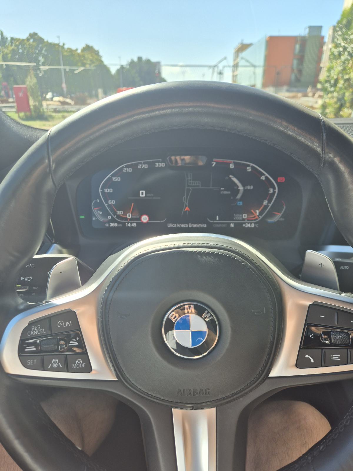 BMW 330i M sport *LASER*HUD*ACC*PANO*VIRTUAL*KEYLESS, fotografija 9