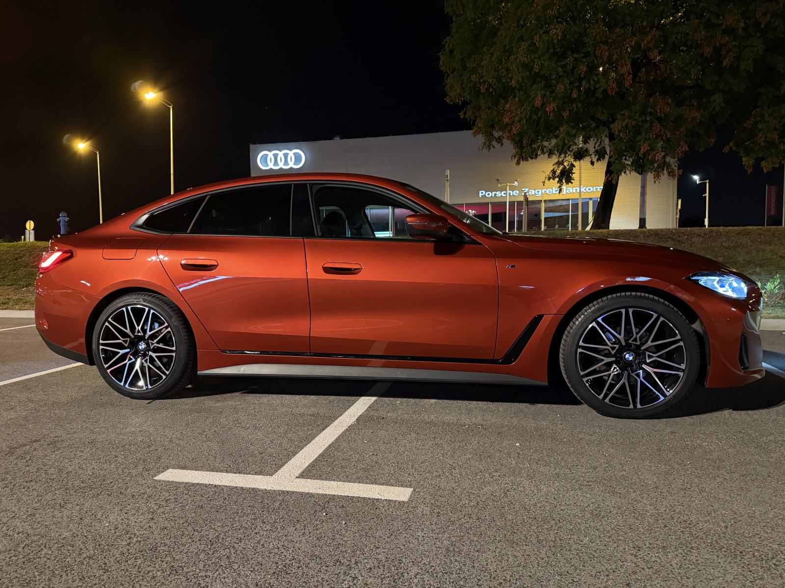 BMW 4 Gran Coupe SPORT420d automatik 190ks,FUL,VIRTUAL,IZUZETNO OČUVAN, pogled izvana - slika 1