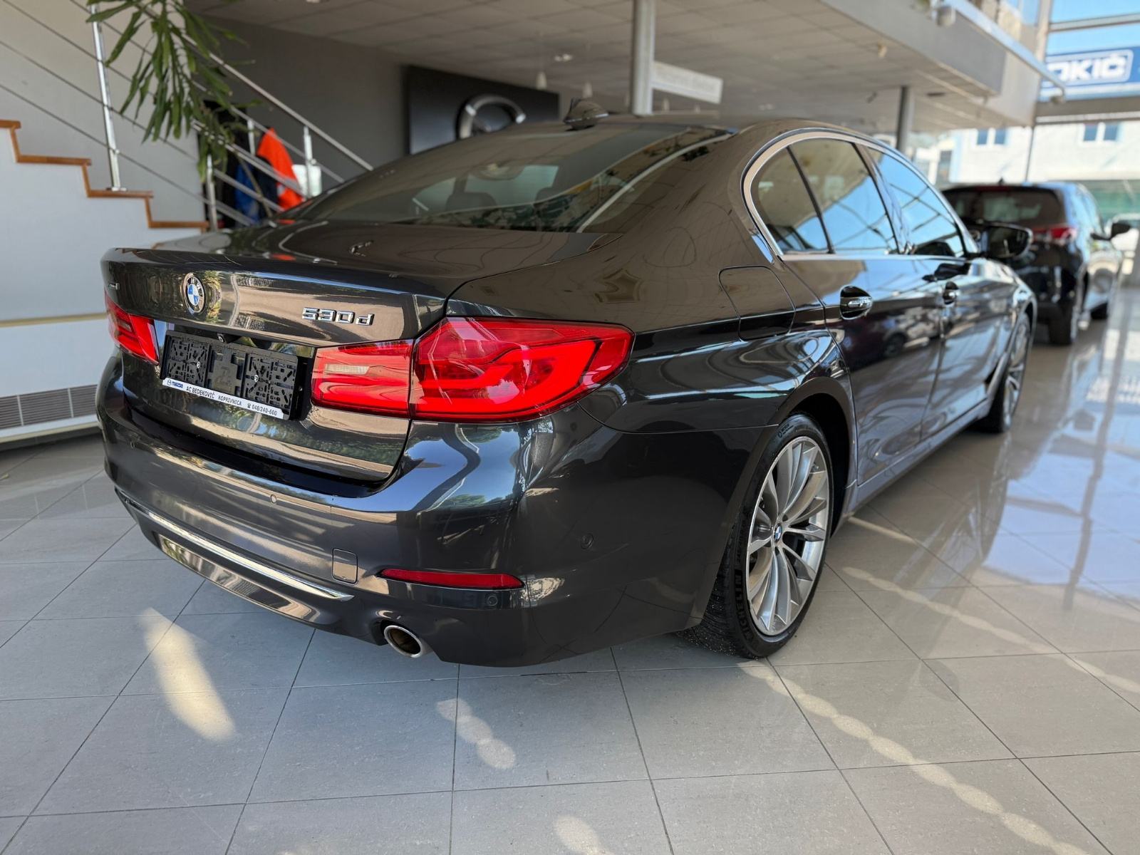 BMW 5 530d Xdrive✅️LUXURY✅️NAVI✅️KAMERA✅️SERVISNA ALU 19 TOP STANJE, fotografija 7