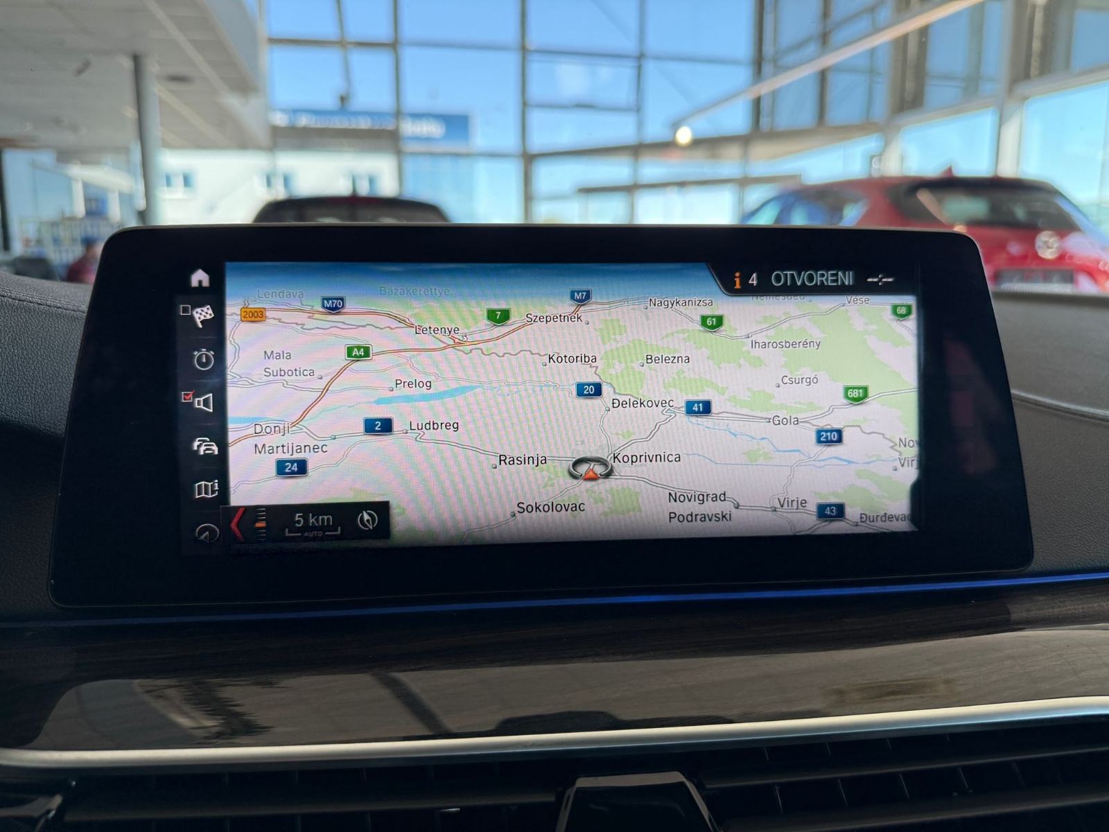 BMW 5 530d Xdrive✅️LUXURY✅️NAVI✅️KAMERA✅️SERVISNA ALU 19 TOP STANJE, fotografija 14