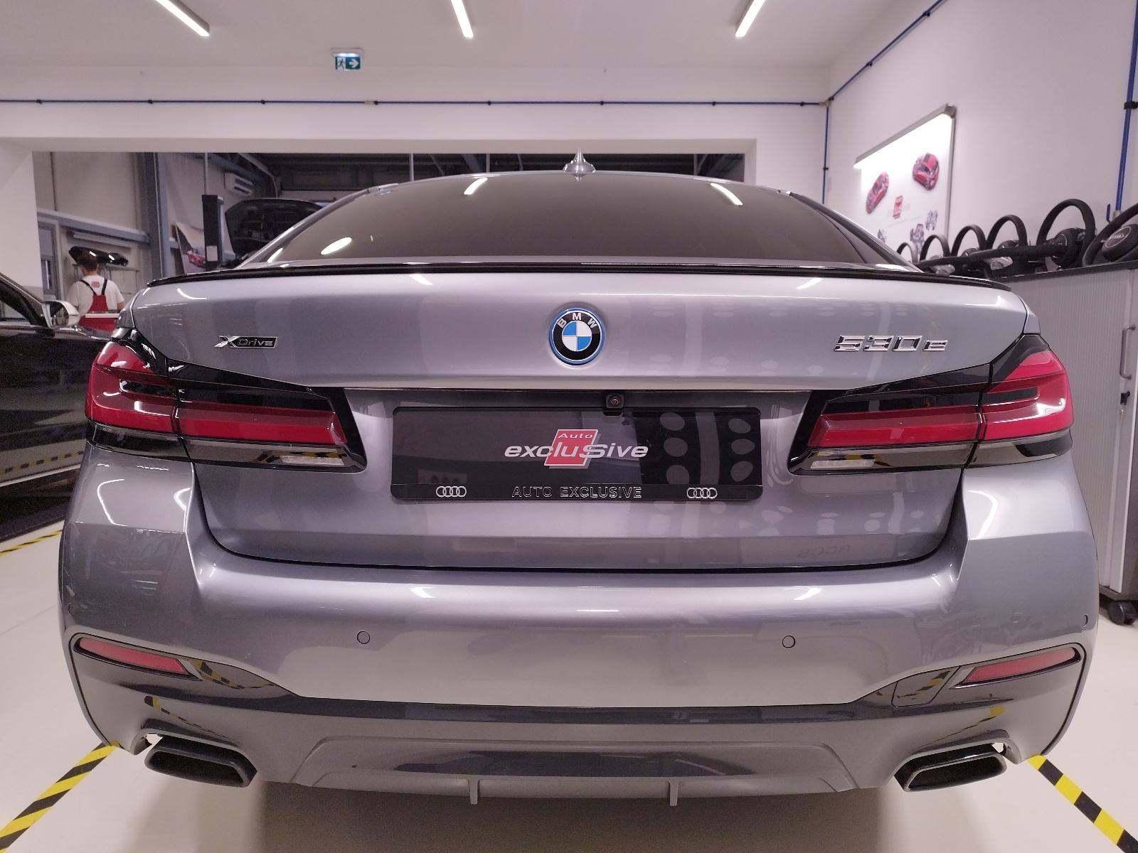 BMW 5 G30 530e xDrive *** M paket *** Hybrid ***, fotografija 4